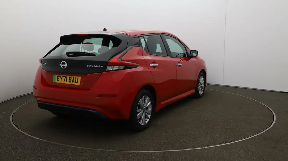 2021-nissan-leaf-e-acenta-big-48