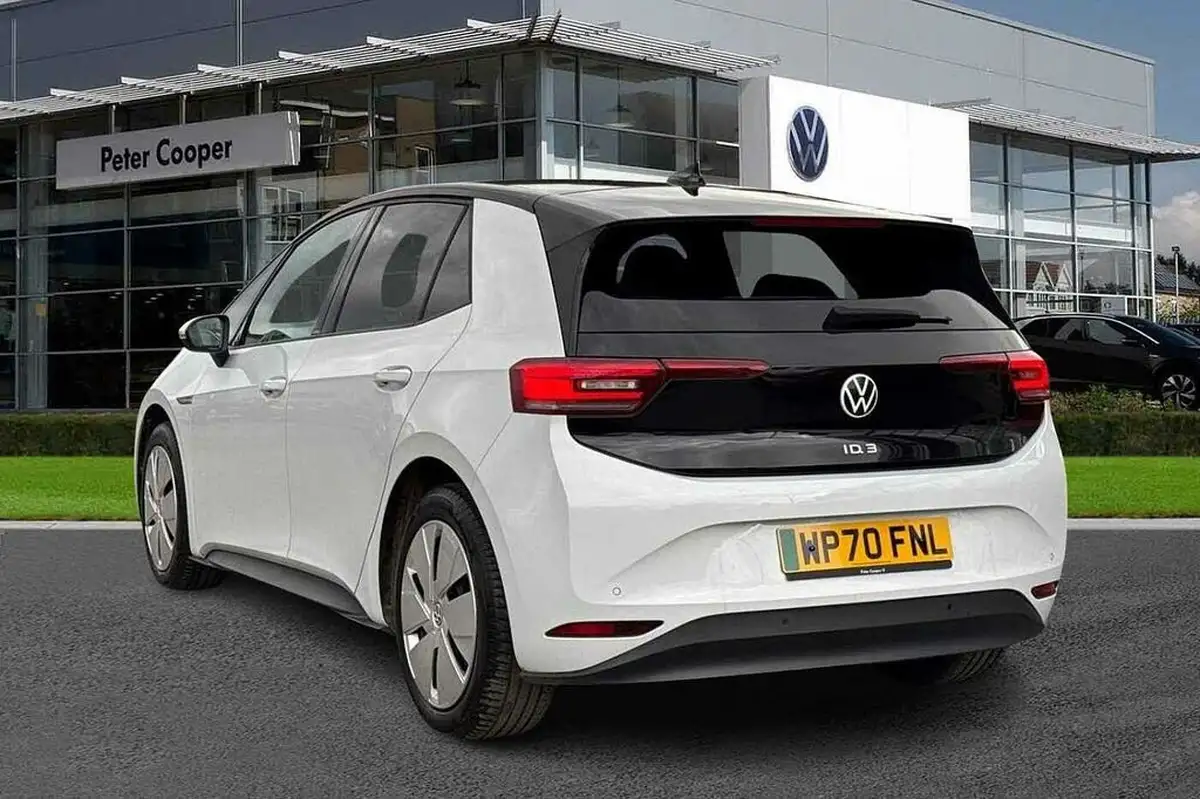 2020-volkswagen-id3-e-business-big-2