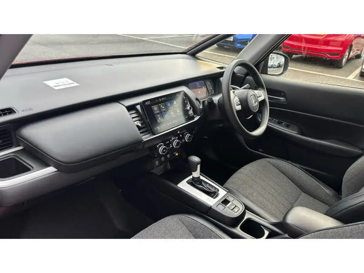 2021-honda-jazz-15-i-mmd-sr-109ps-big-8