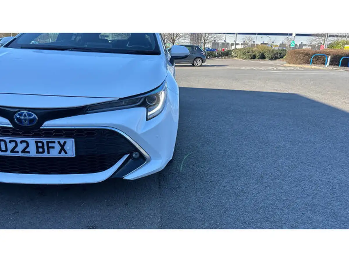 2022-toyota-corolla-18-vvt-i-excel-120bhp-trk-hatchback-big-41