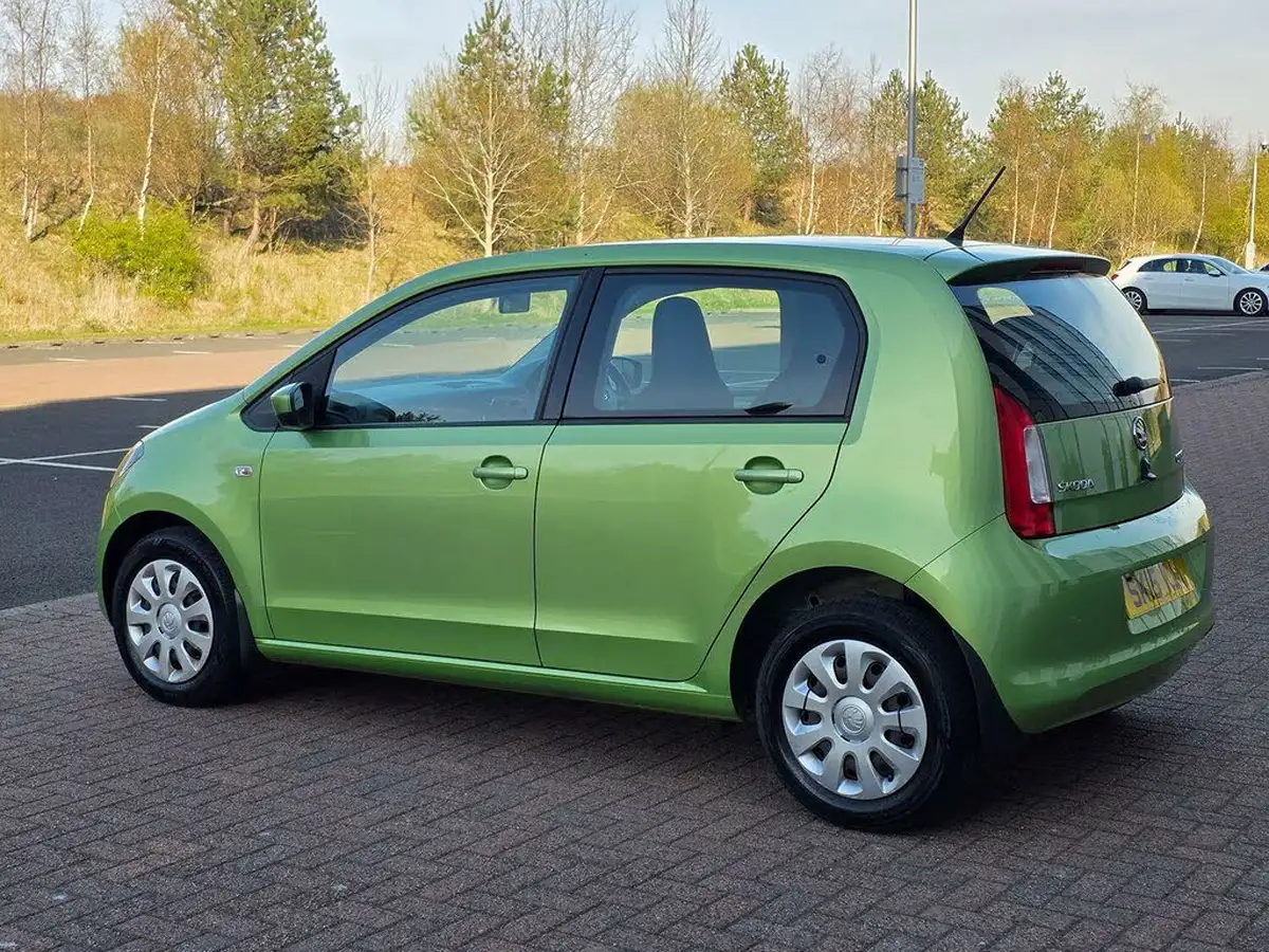 2015-skoda-citigo-10-se-5d-big-7