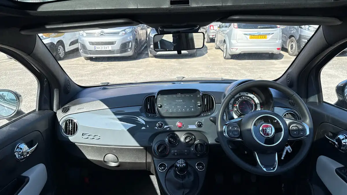 2021-fiat-500-10-dolcevita-big-10