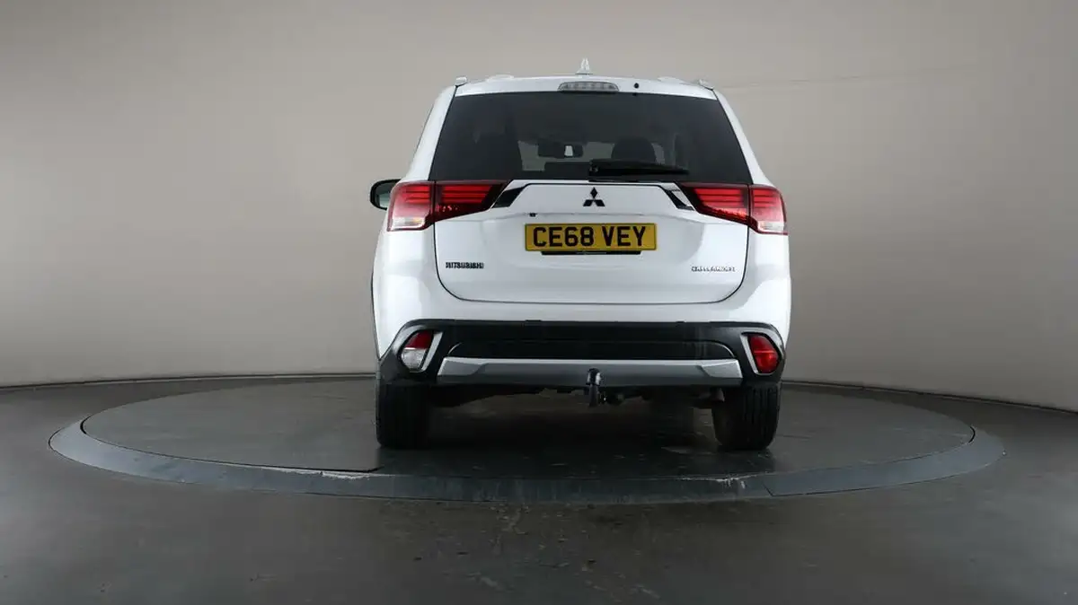2018-mitsubishi-outlander-22di-d-4-leather-big-25