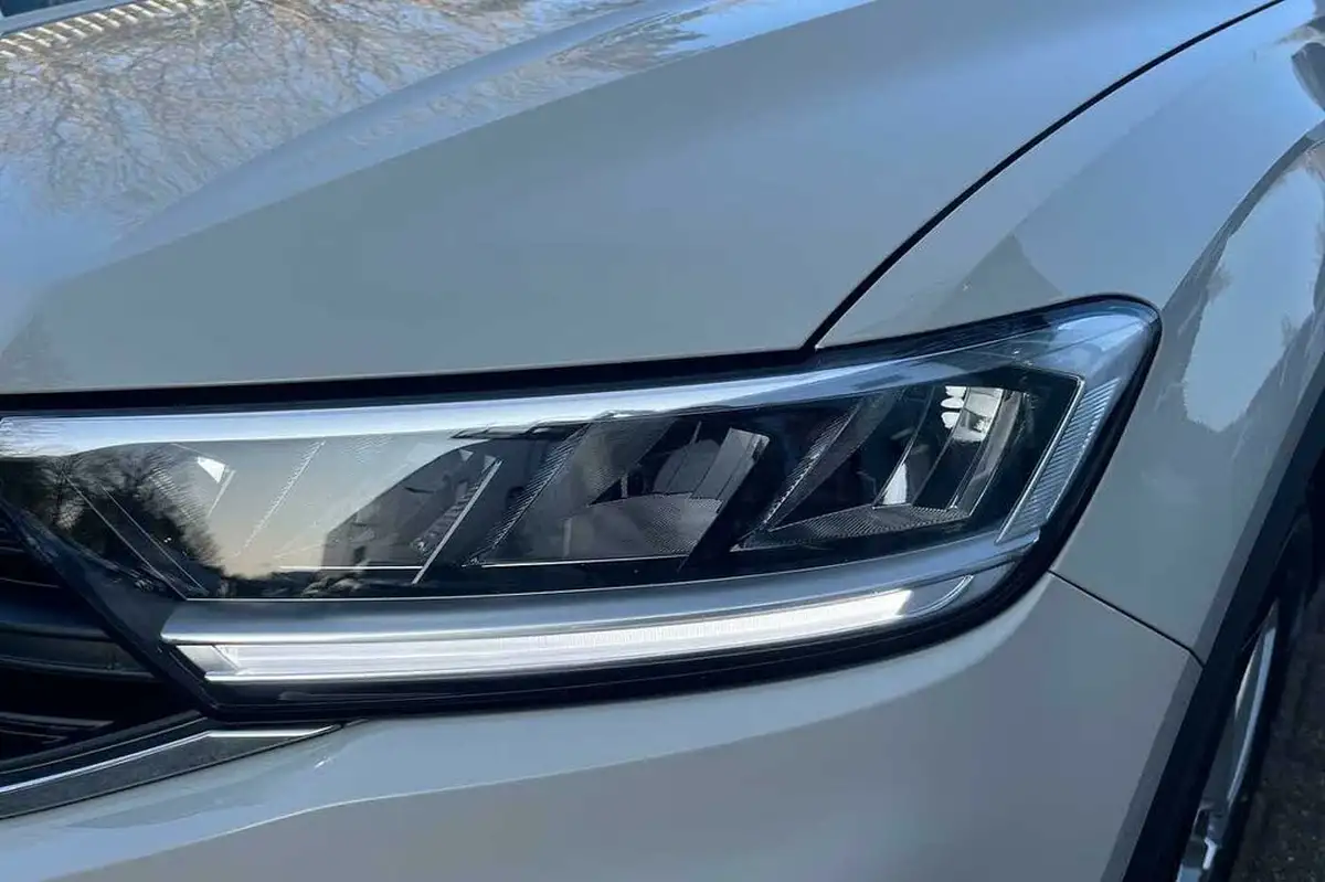 2022-volkswagen-t-roc-15-tsi-life-big-17