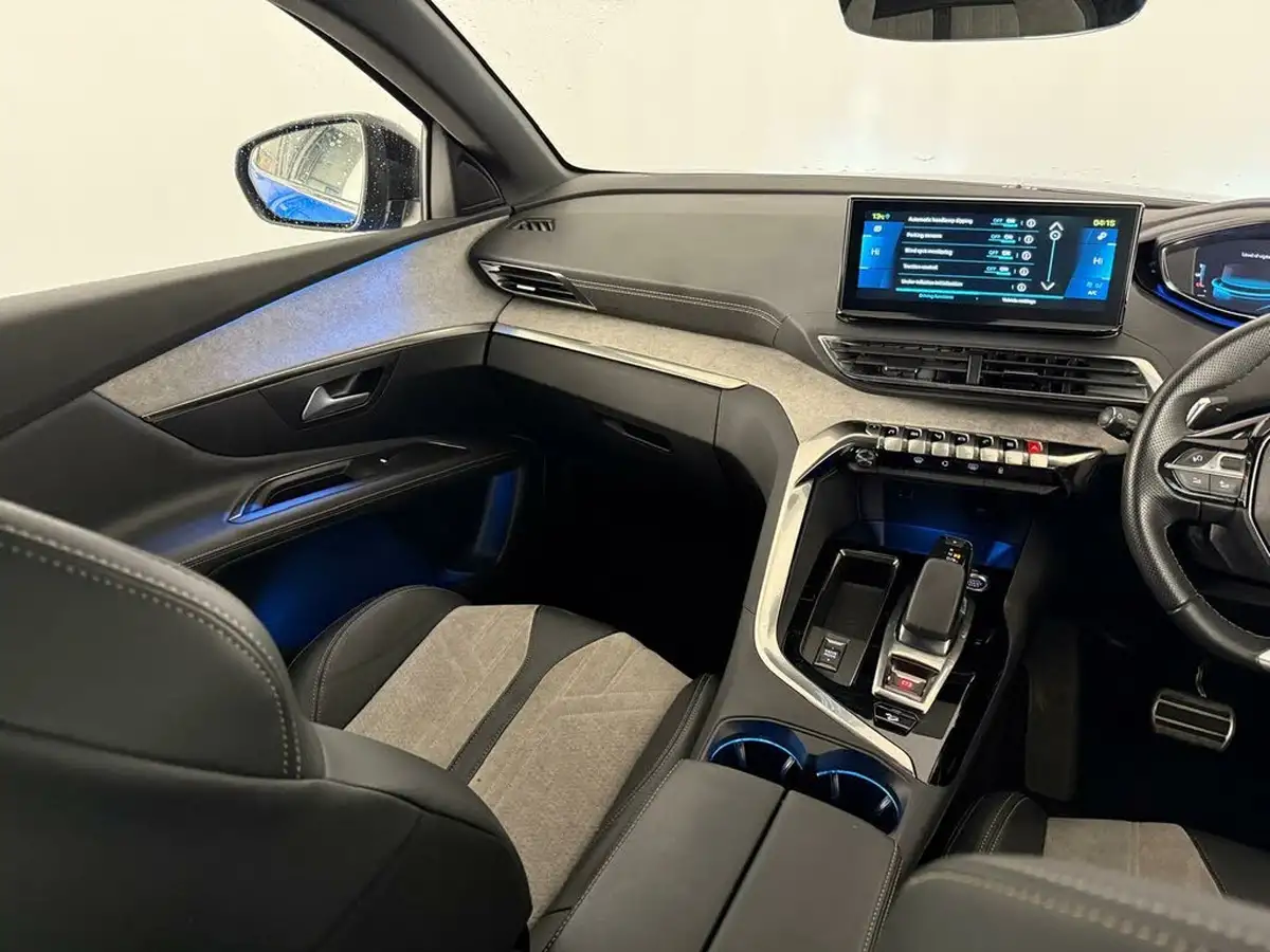 2021-peugeot-3008-suv-16-puretech-gt-premium-300bhp-4wd-hybrid4-e-eat8-big-8