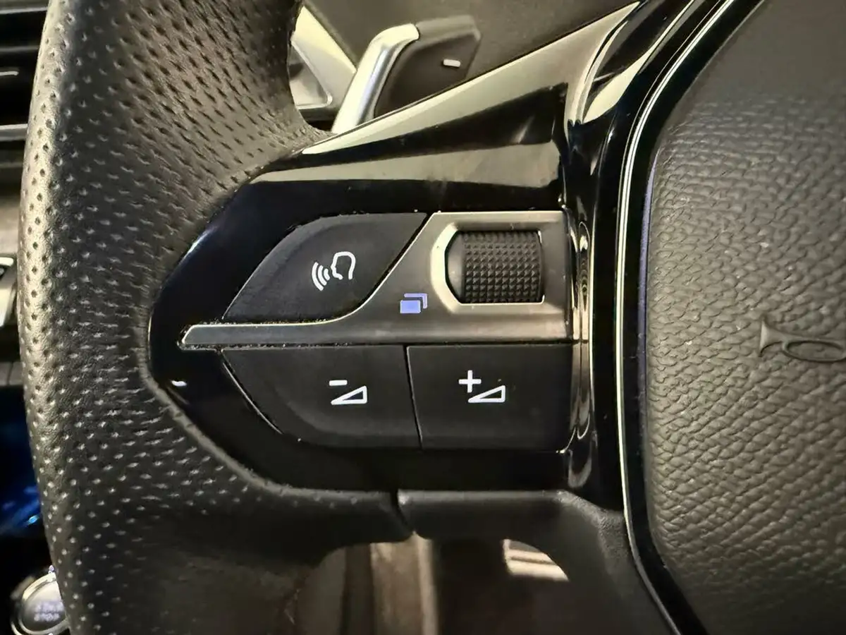 2021-peugeot-3008-suv-16-puretech-gt-premium-300bhp-4wd-hybrid4-e-eat8-big-32