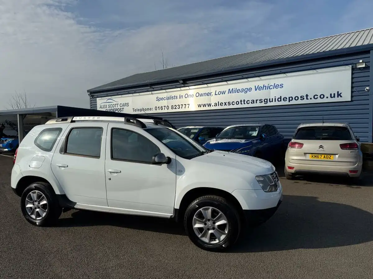 2018-dacia-duster-12-tce-nav-4x4-big-2