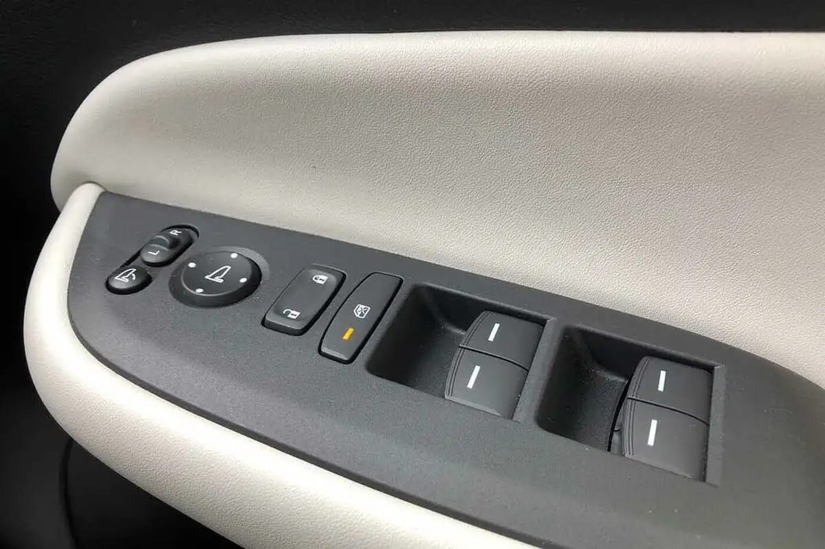 2021-honda-jazz-15-i-mmd-ex-107ps-big-39