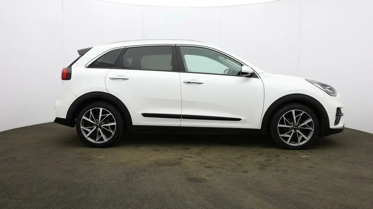 2021-kia-niro-16-gdi-4-132kwh-big-41