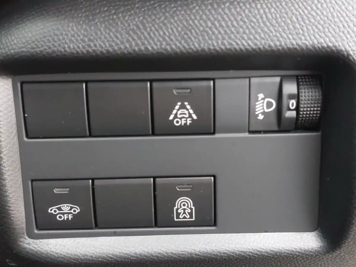 2022-citroen-c5-aircross-12-puretech-shine-ss-big-12