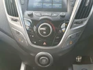 2012-hyundai-veloster-16-sport-media-pk-small-37