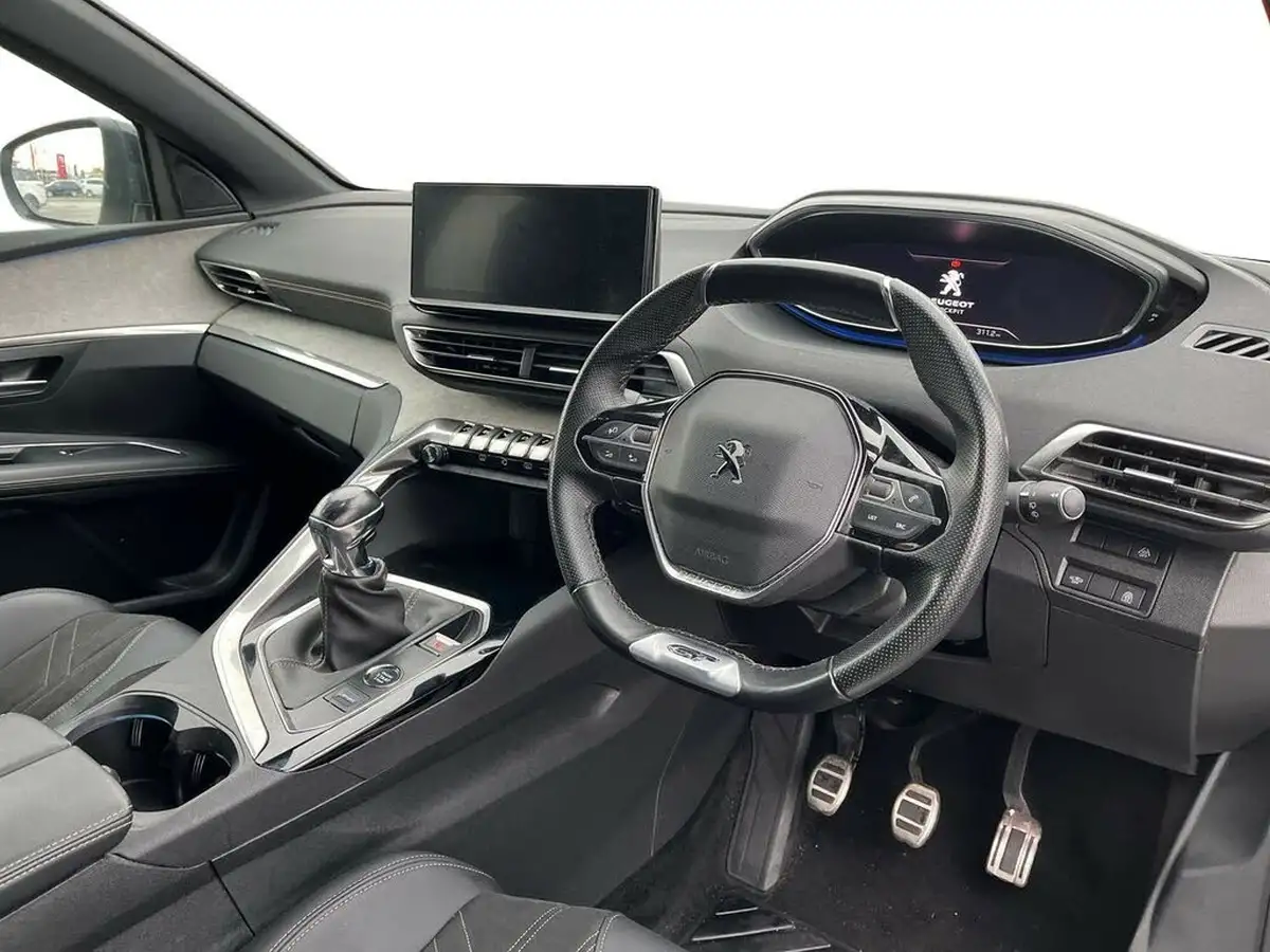 2021-peugeot-3008-suv-12-puretech-gt-big-4