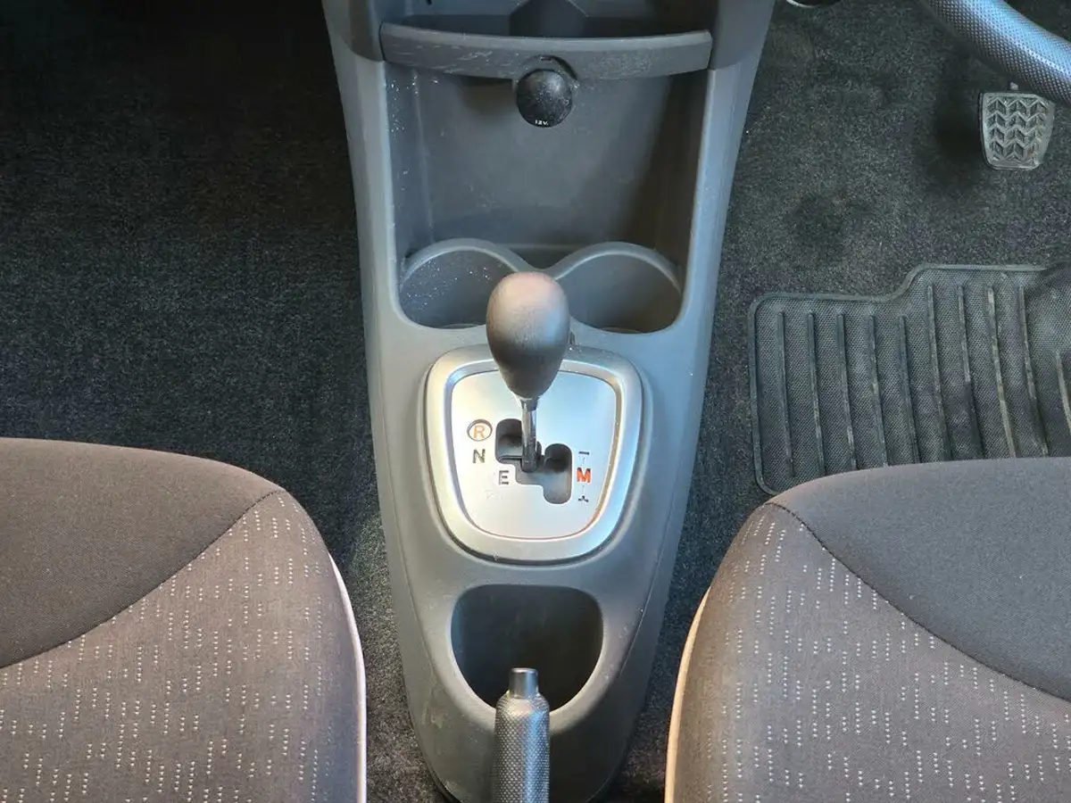 2010-peugeot-107-10-urban-5d-2-tronic-big-5
