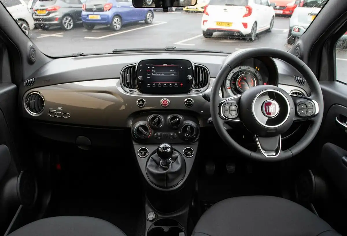2024-fiat-500c-10-big-3