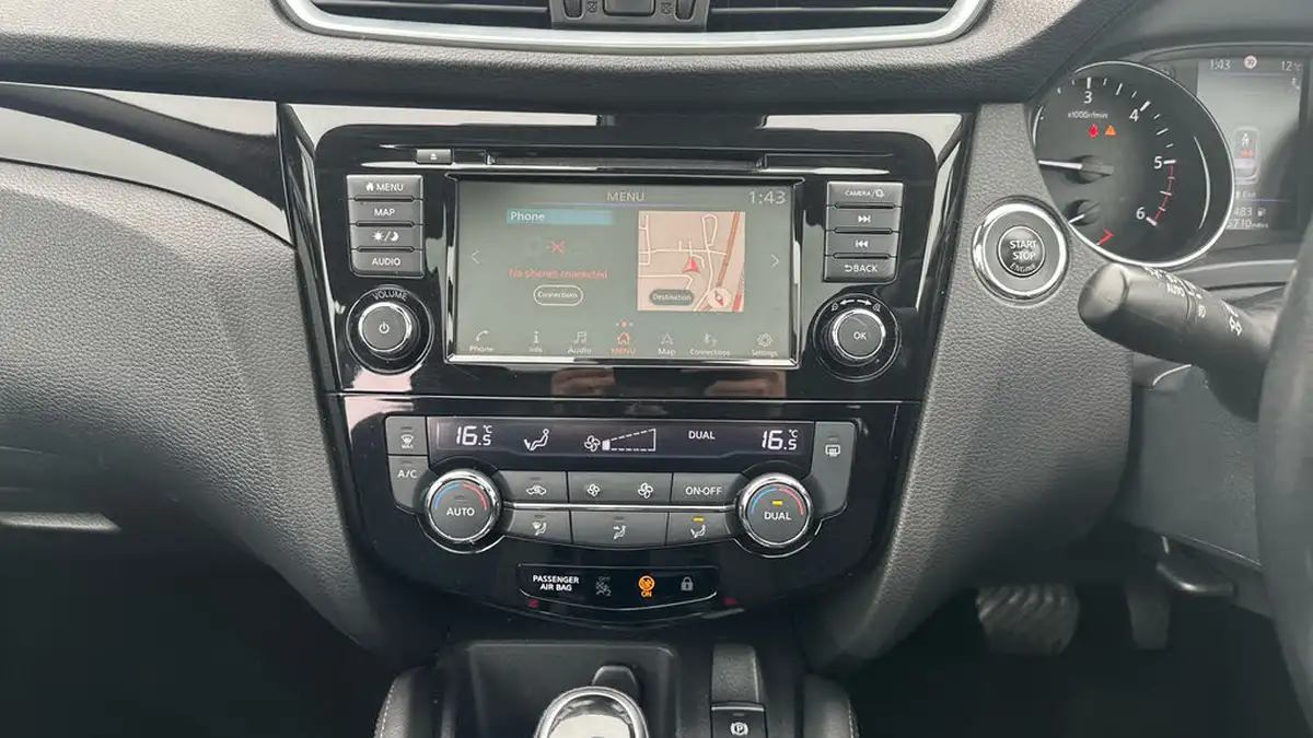 2020-nissan-qashqai-15dci-n-connecta-18in-alloys-dct-big-11