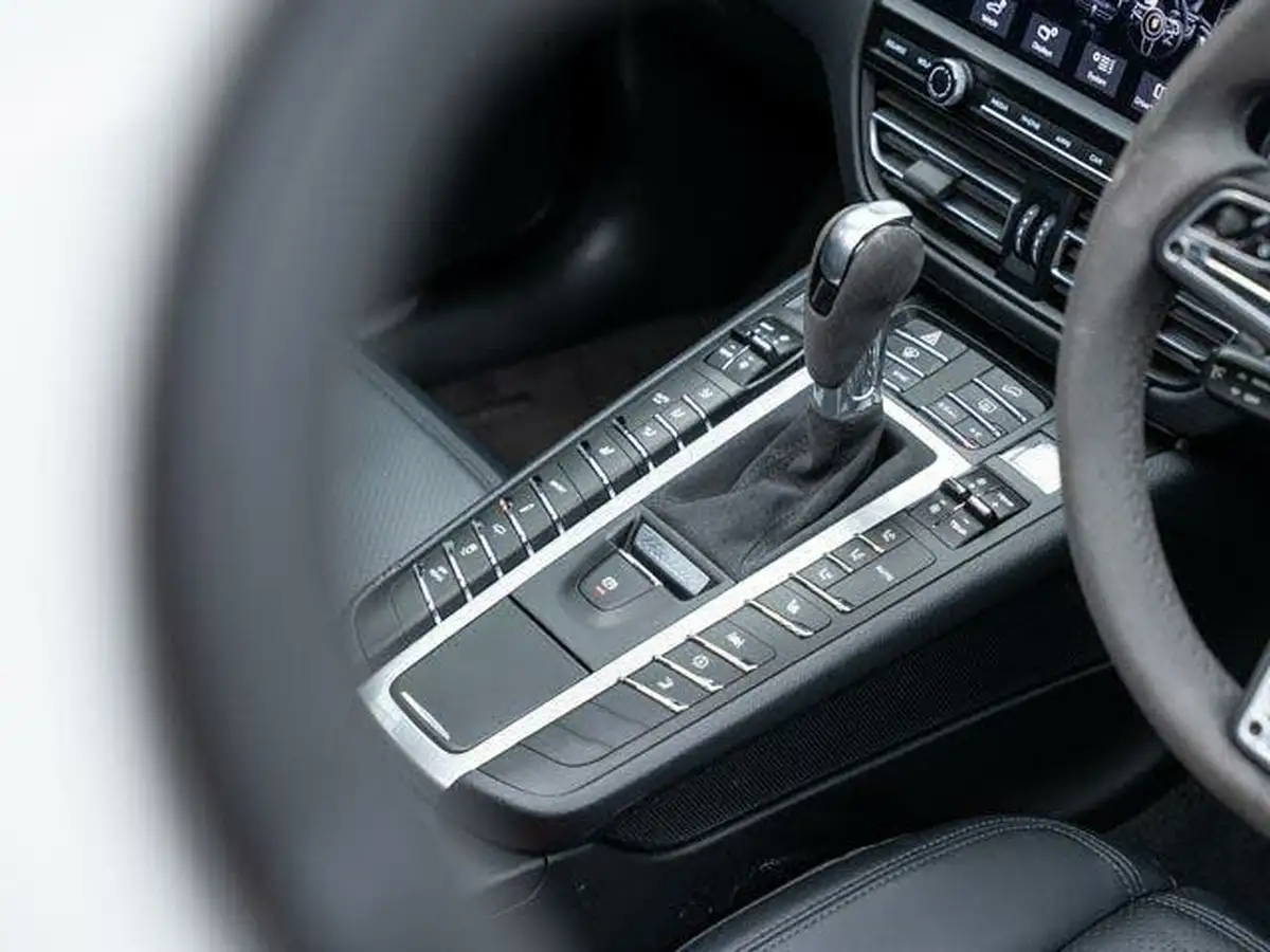 2020-porsche-macan-30-v6-s-big-37