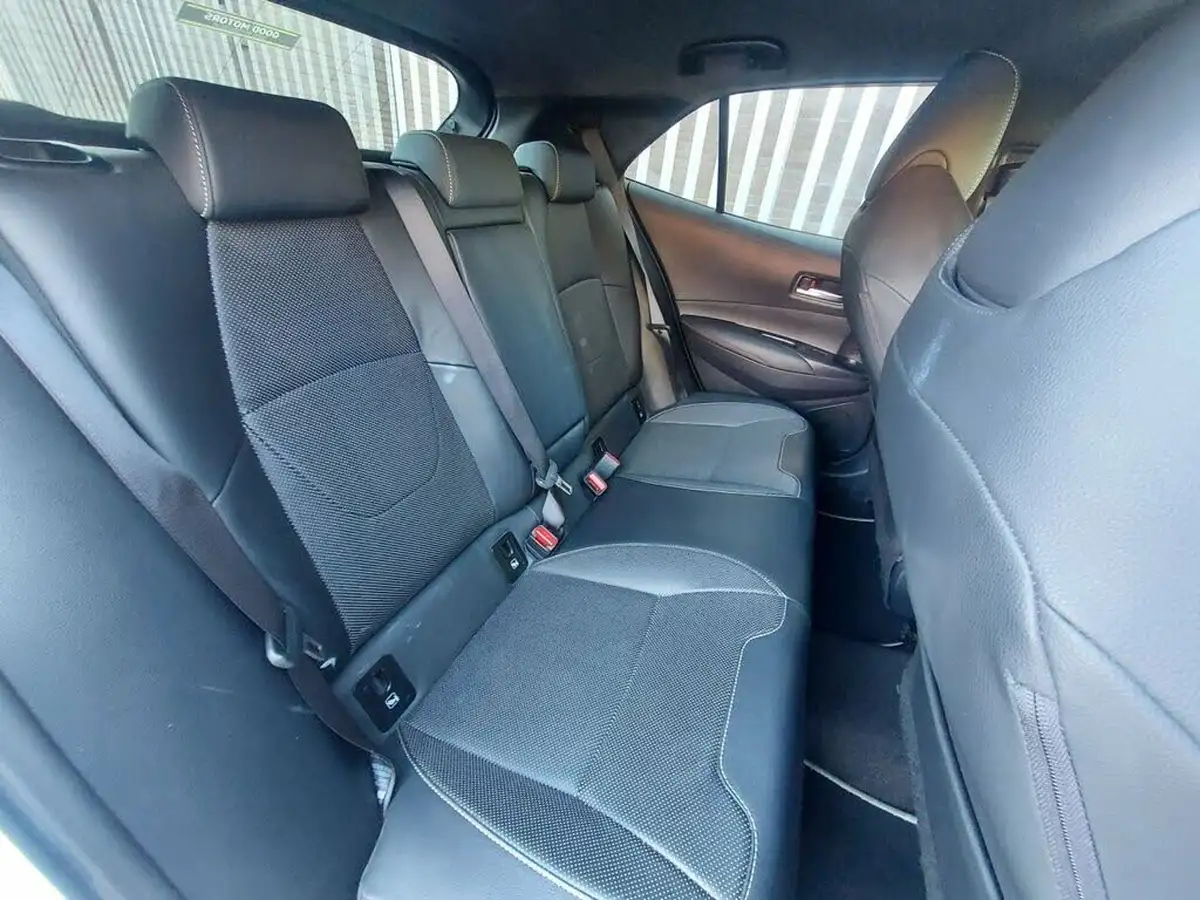 2022-toyota-corolla-18-vvt-i-excel-120bhp-trk-hatchback-big-24