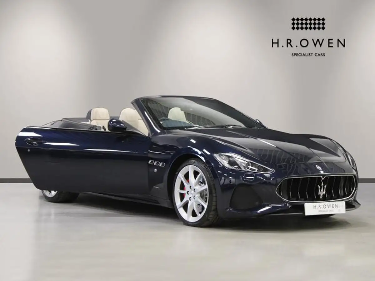 2019-maserati-grancabrio-47-sport-big-13