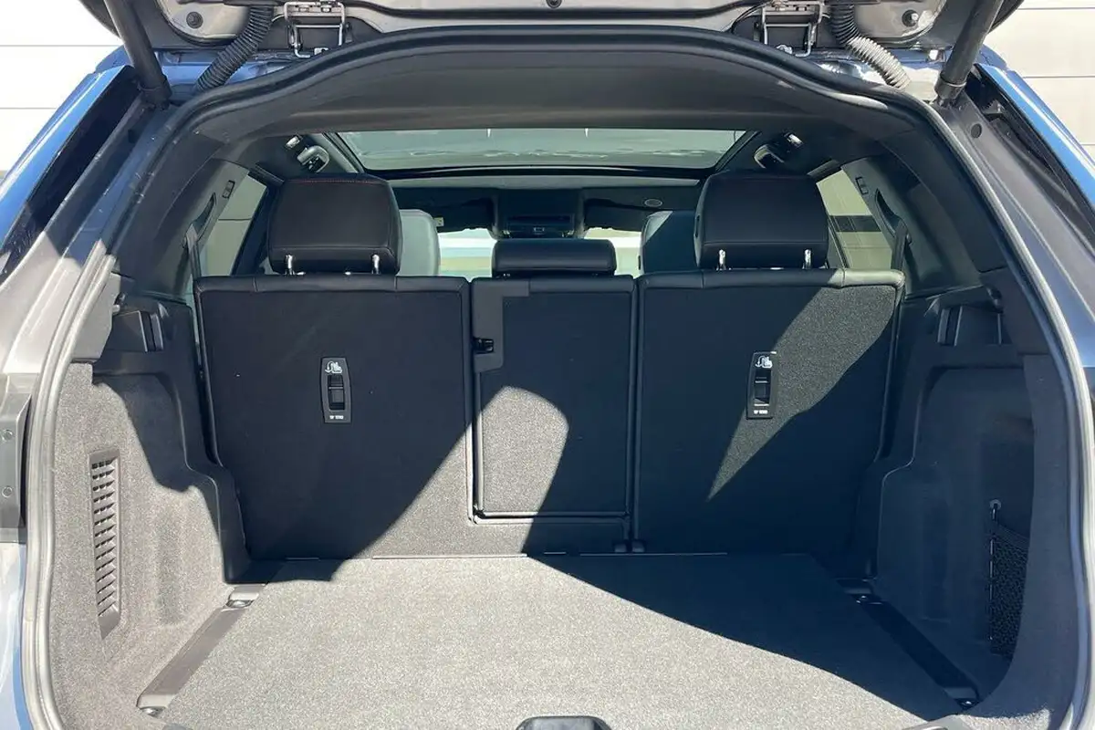 2023-land-rover-discovery-sport-15-p300e-dynamic-hse-big-23