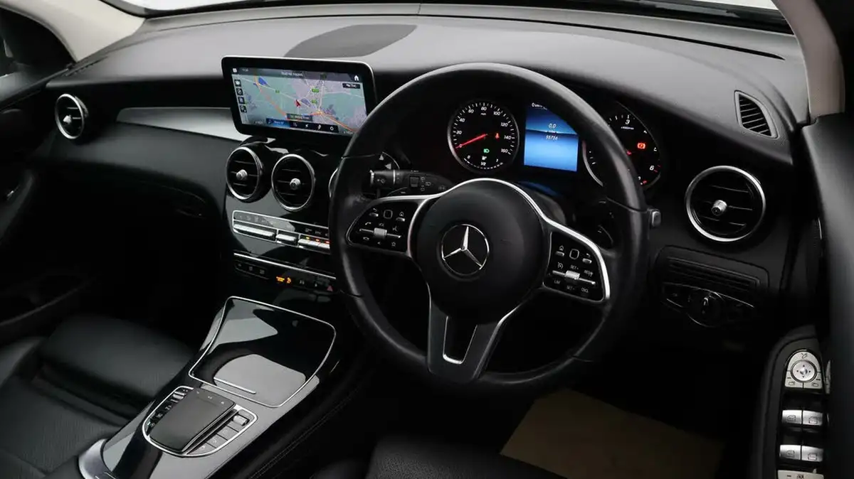 2019-mercedes-benz-glc-class-20d-glc220d-sport-big-8
