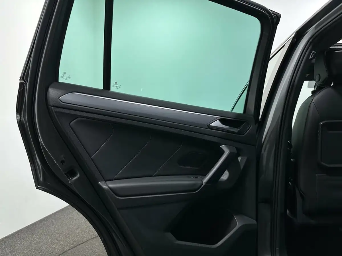 2019-volkswagen-tiguan-20tdi-r-line-tech-150ps-big-39