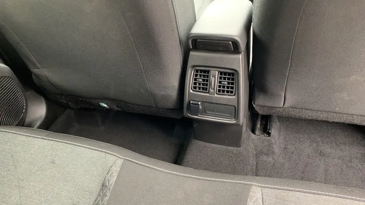 2022-renault-captur-10-tce-iconic-edition-big-54