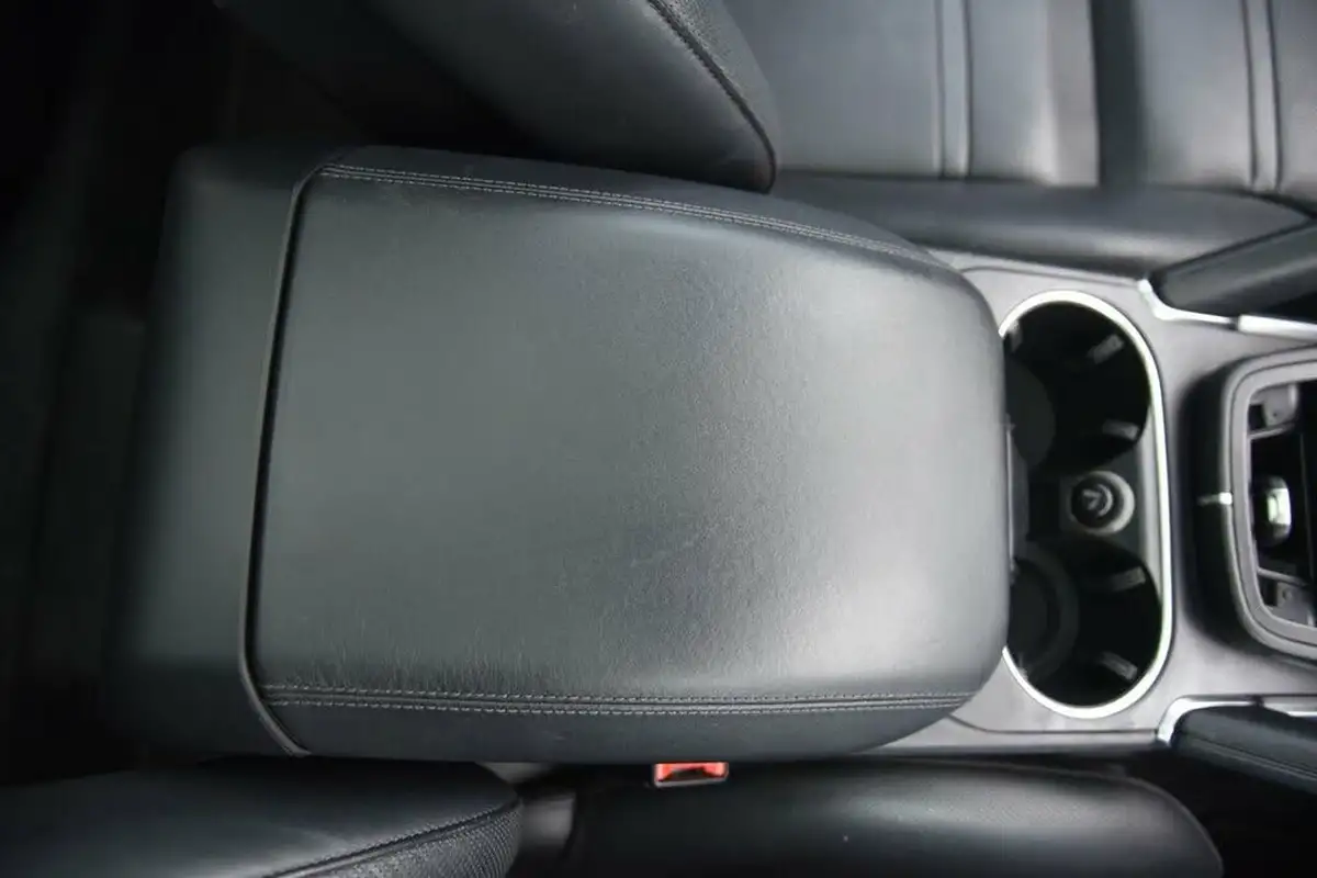 2019-porsche-cayenne-40-v8-turbo-coupe-big-43