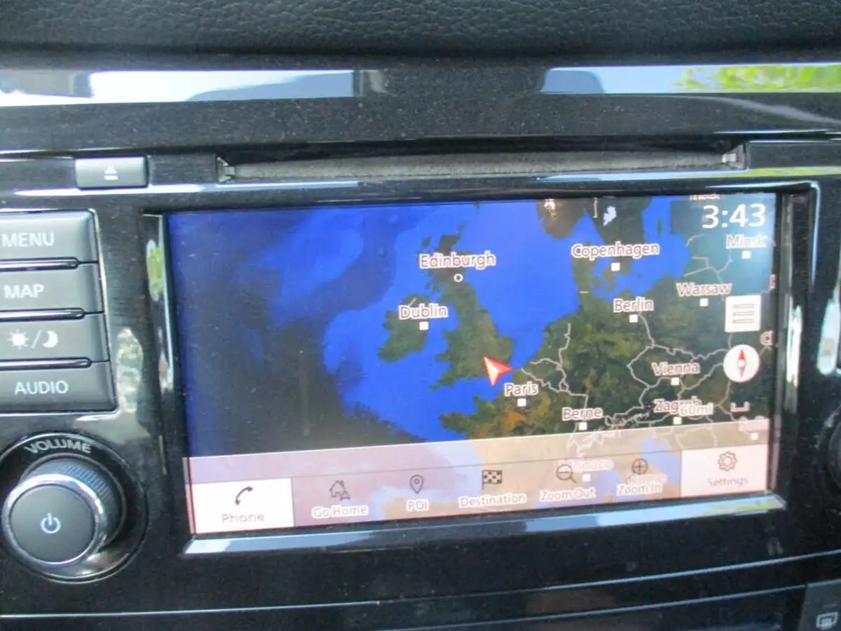 2019-nissan-qashqai-13-dig-t-acenta-premium-140ps-big-48