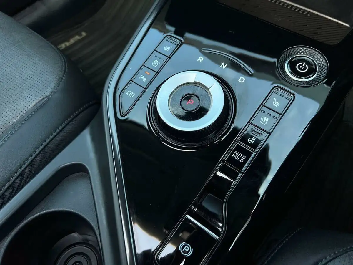 2023-kia-niro-ev-e-4-big-16