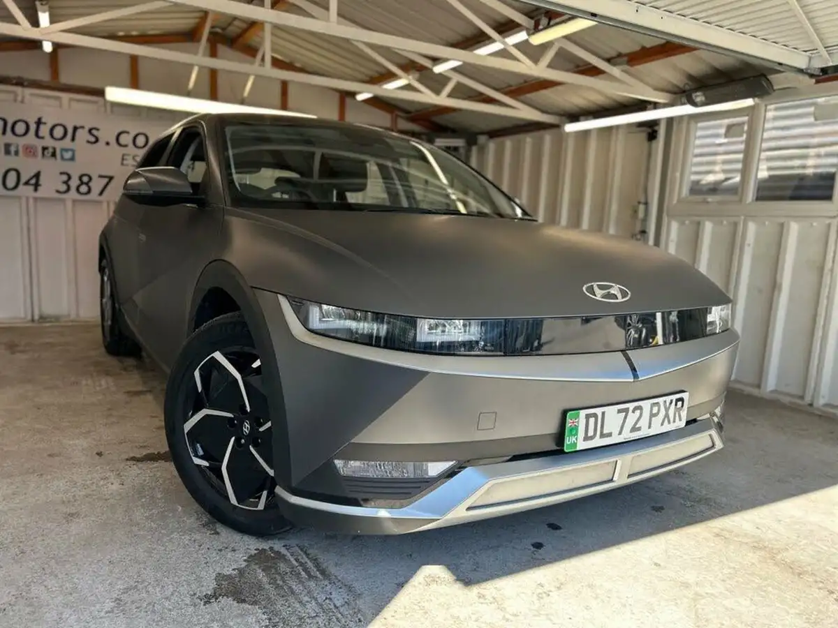 2023-hyundai-ioniq-5-e-se-connect-big-8