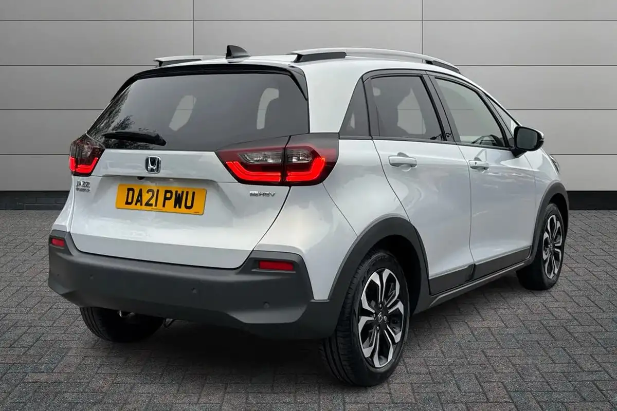 2021-honda-jazz-15-i-mmd-crosstar-ex-107ps-big-22