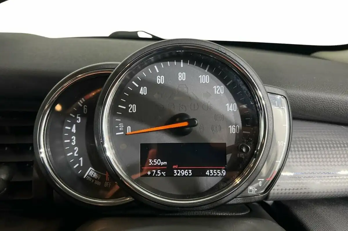 2020-mini-countryman-15-cooper-classic-auto-big-11