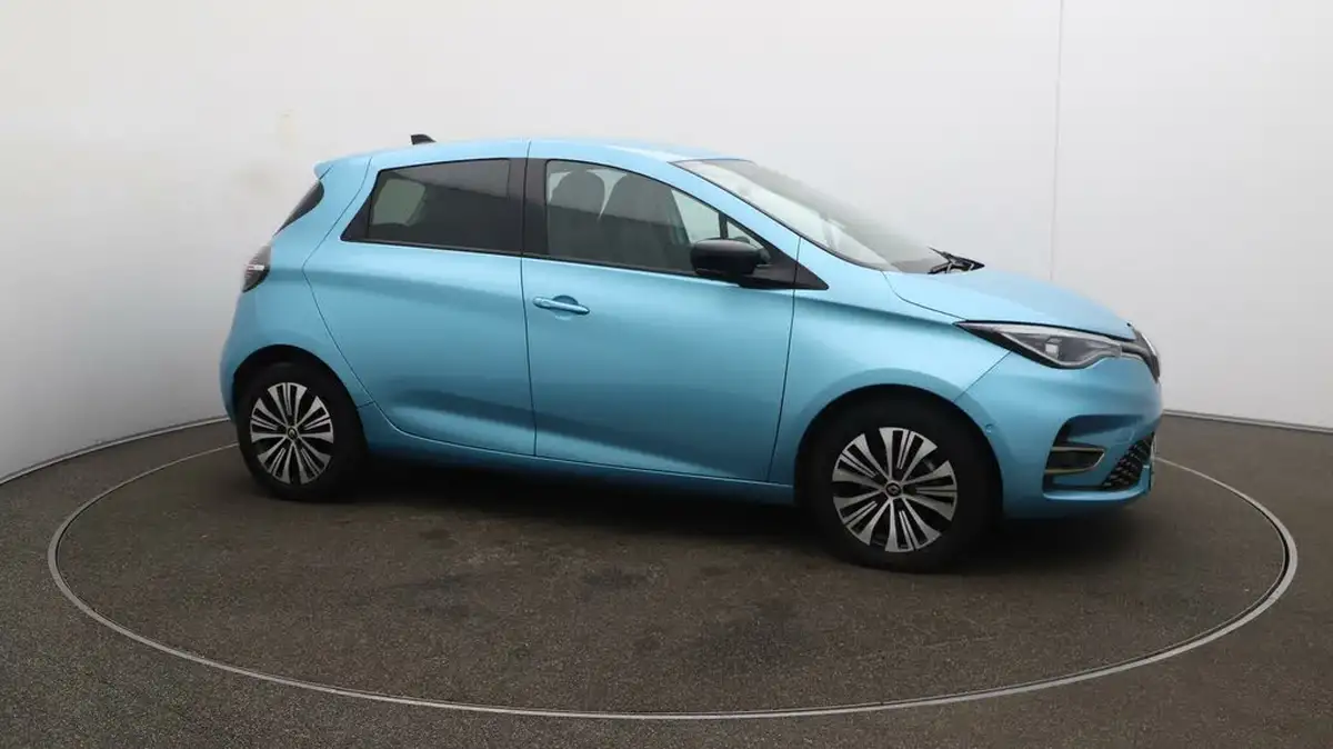 2023-renault-zoe-e-techno-boost-charge-big-39