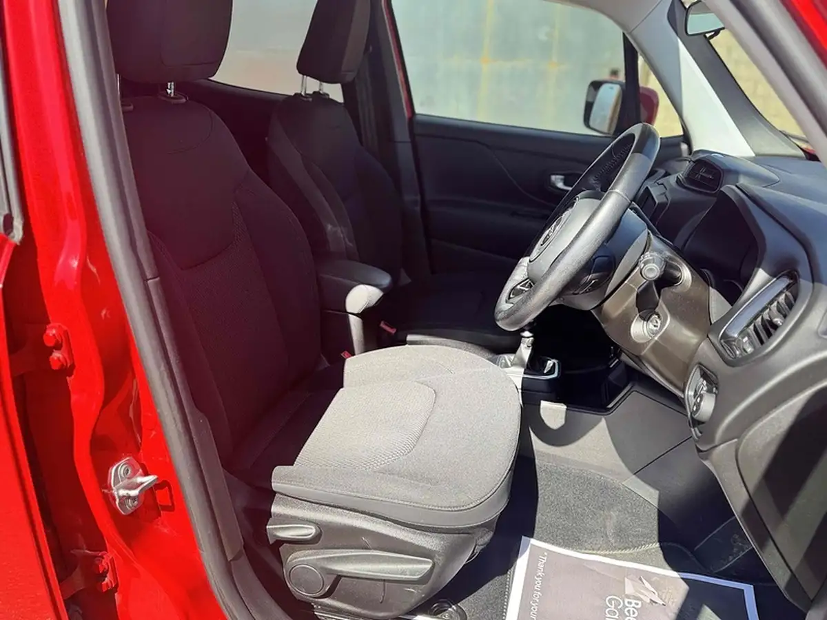 2020-jeep-renegade-10-gse-night-eagle-big-15