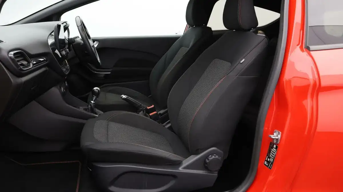 2018-ford-fiesta-10t-st-line-100ps-3d-big-13