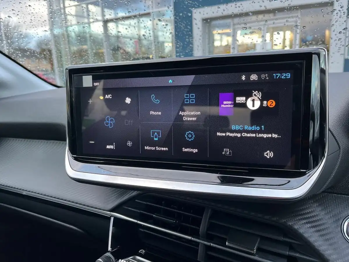2024-peugeot-208-12-puretech-allure-big-21