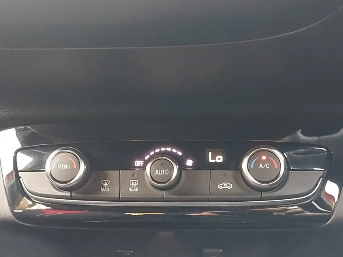 2022-vauxhall-corsa-12-turbo-gs-line-100ps-big-13