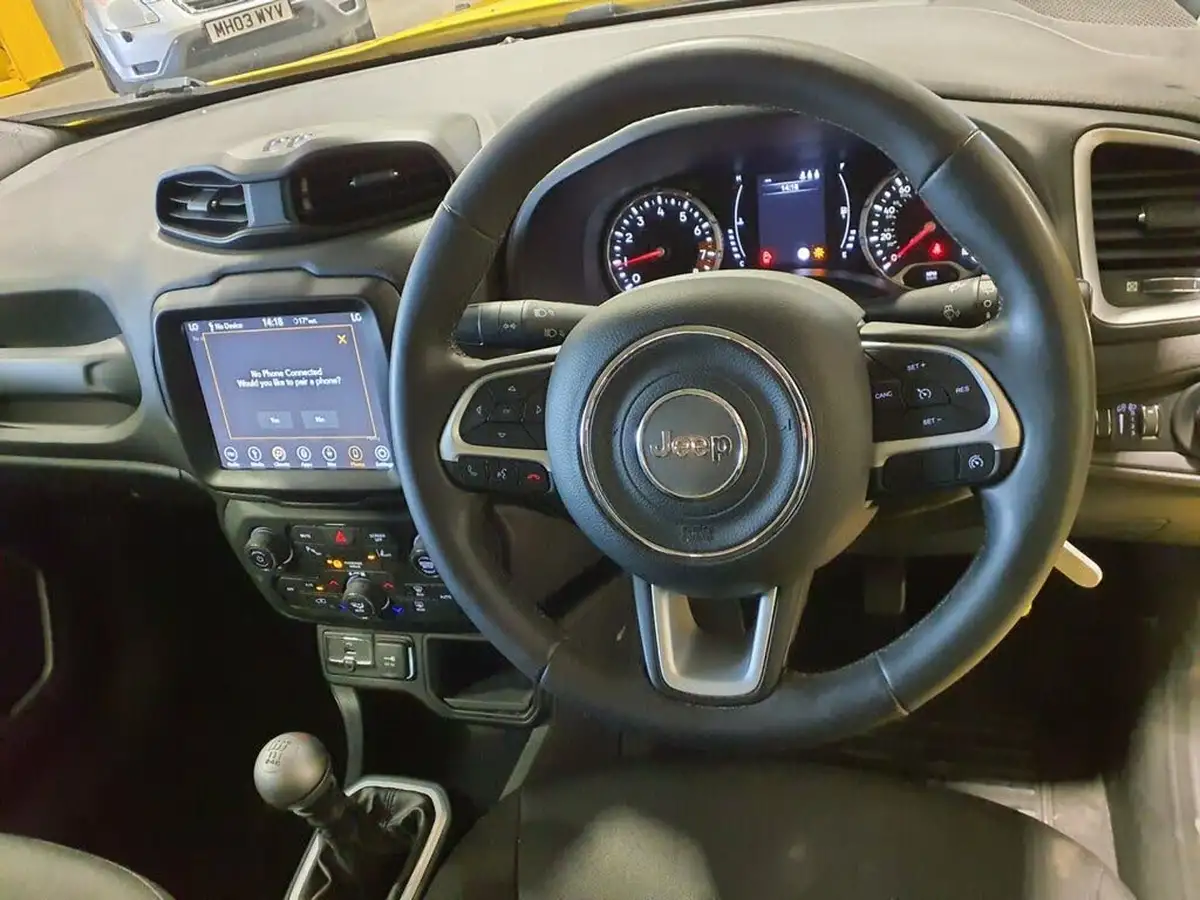2018-jeep-renegade-10-gse-longitude-big-8