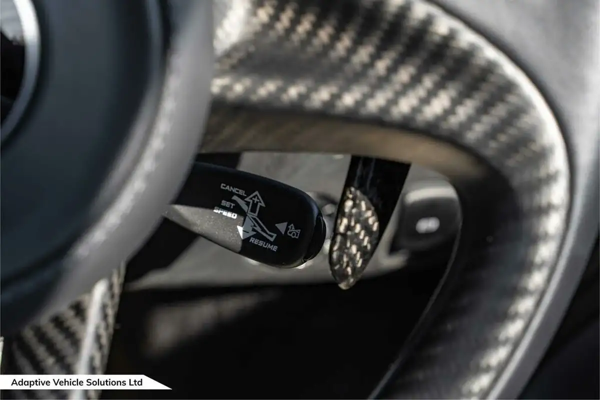 2021-mclaren-720s-40-coupe-luxury-big-37