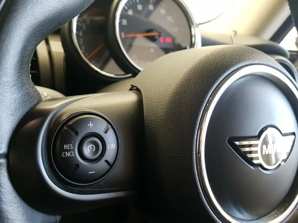 2018-mini-cooper-15-cooper-series-ii-ss-hatchback-3d-big-14