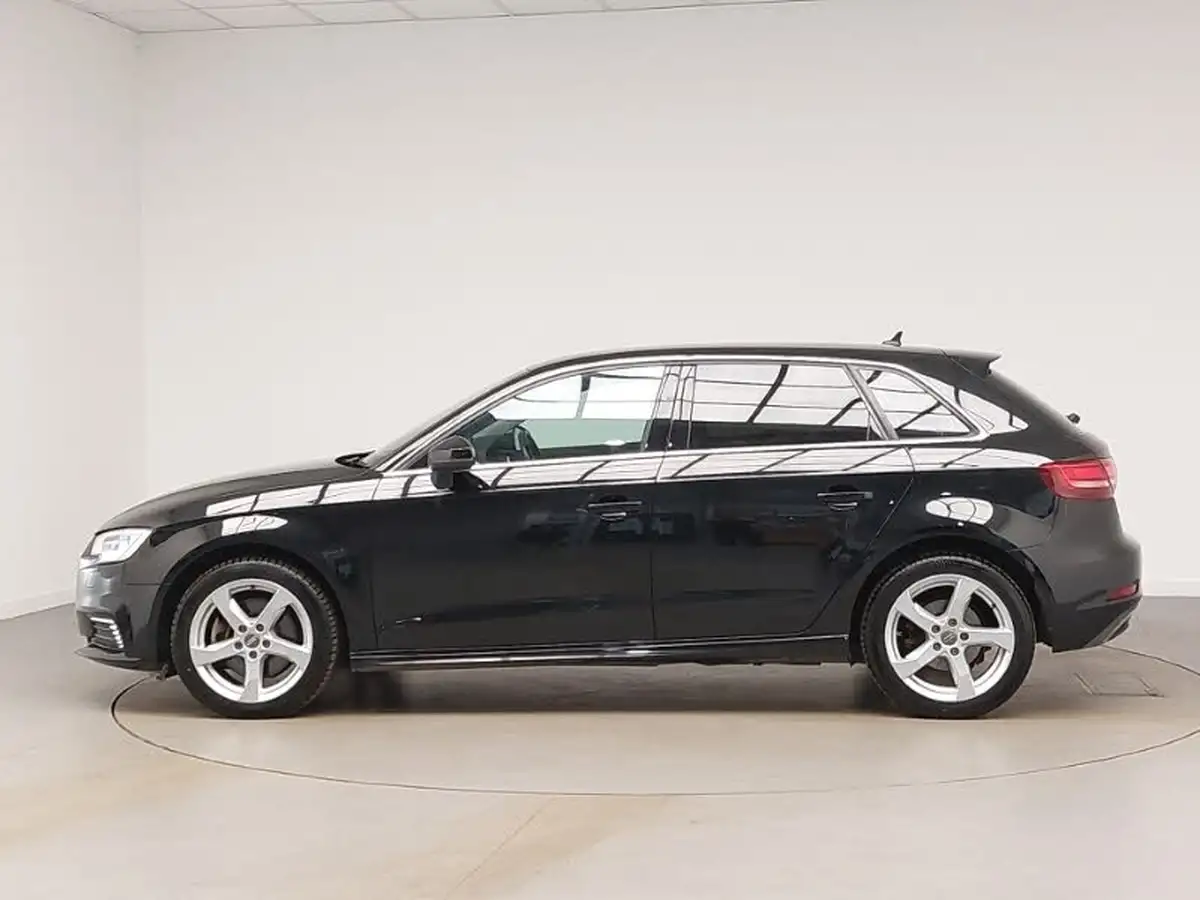 2020-audi-a3-14-40-e-tron-big-3