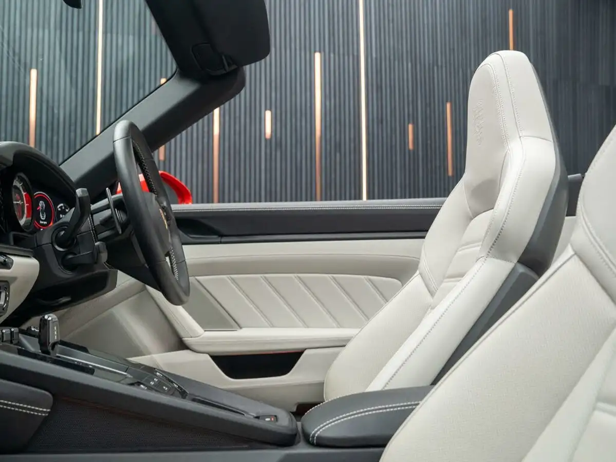 2023-porsche-911-30-carrera-gts-cabriolet-pdk-big-40