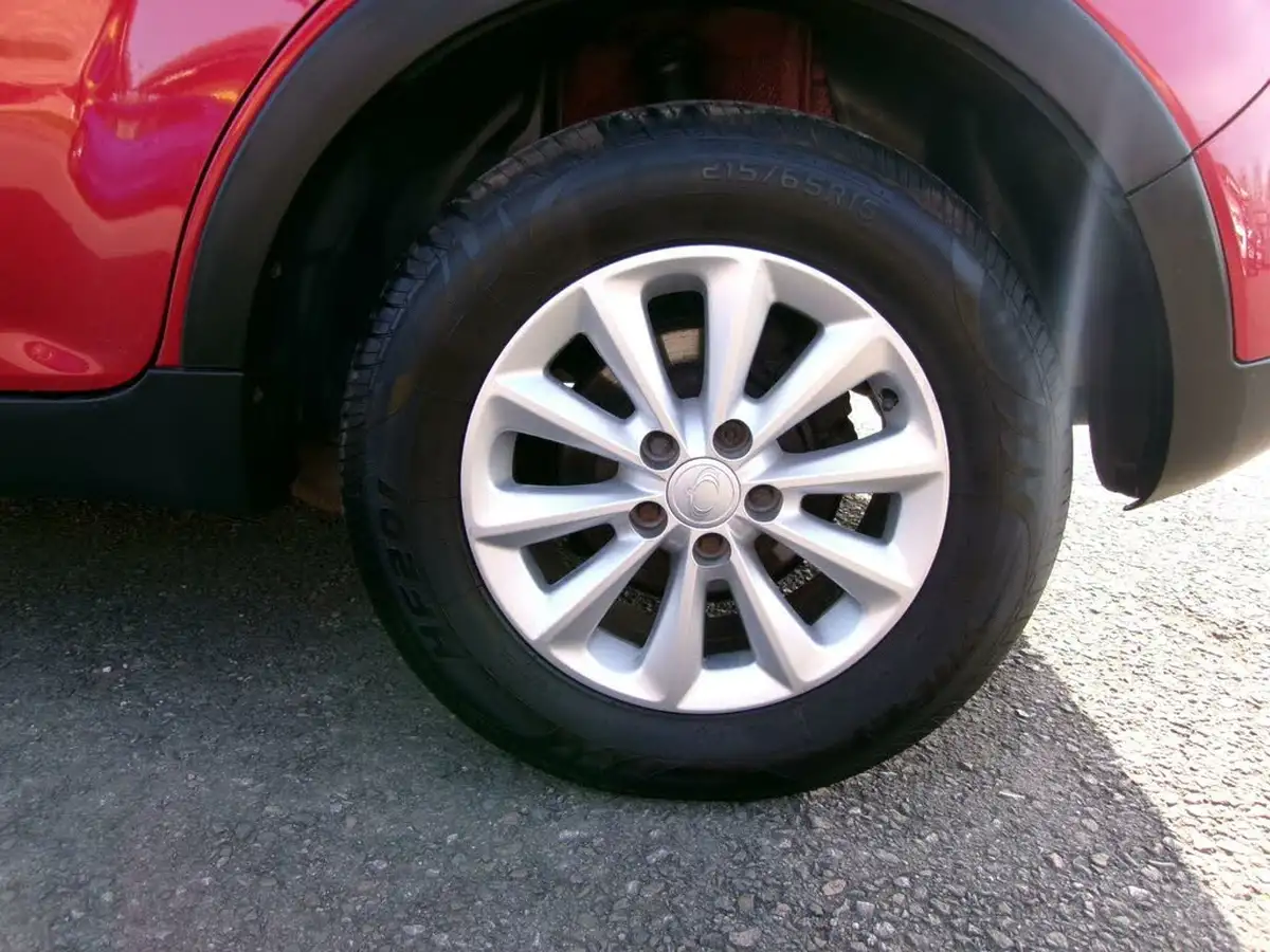 2013-kgm-ssangyong-korando-20td-se4-big-29