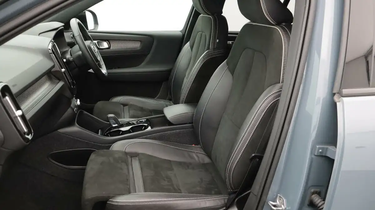 2021-volvo-xc40-15-t4-r-design-208bhp-big-14