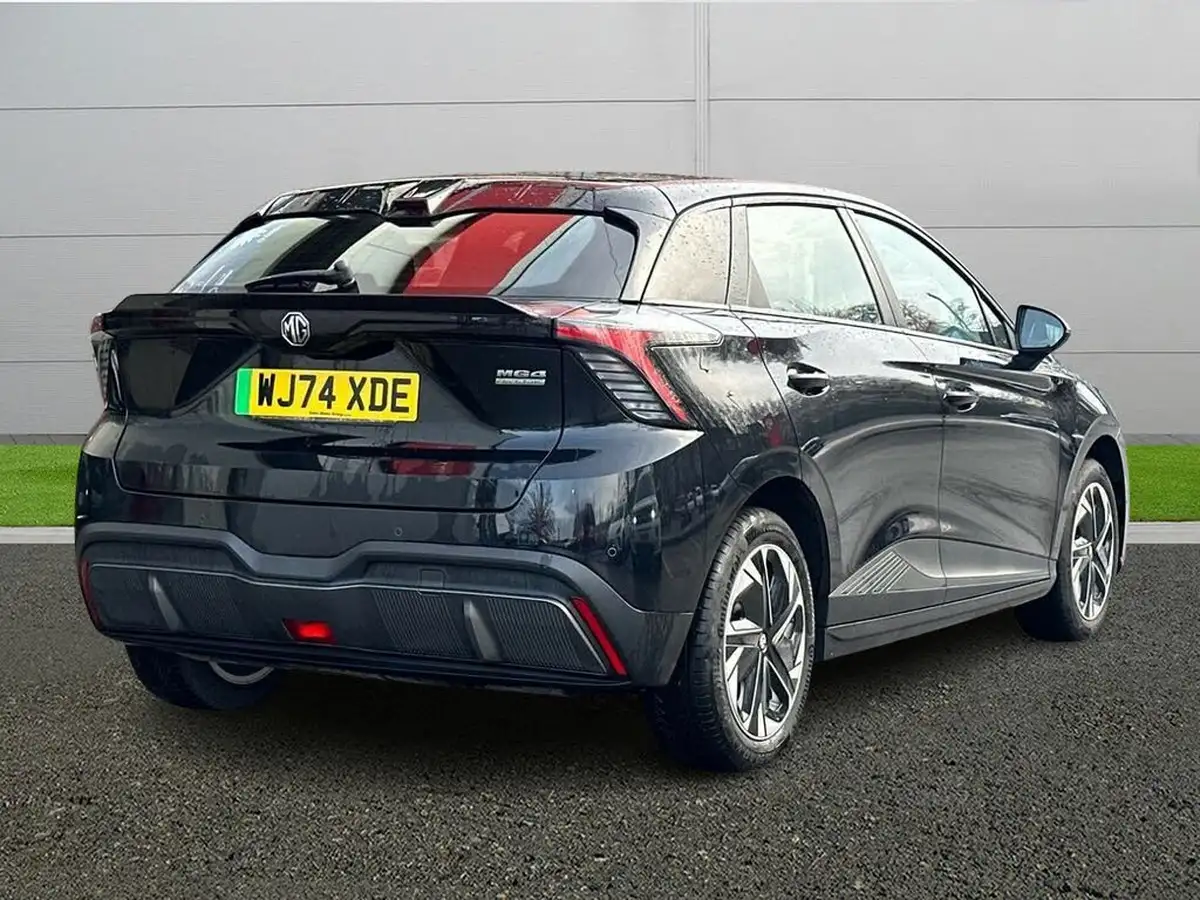 2025-mg-mg4-e-se-ev-170ps-standard-big-6
