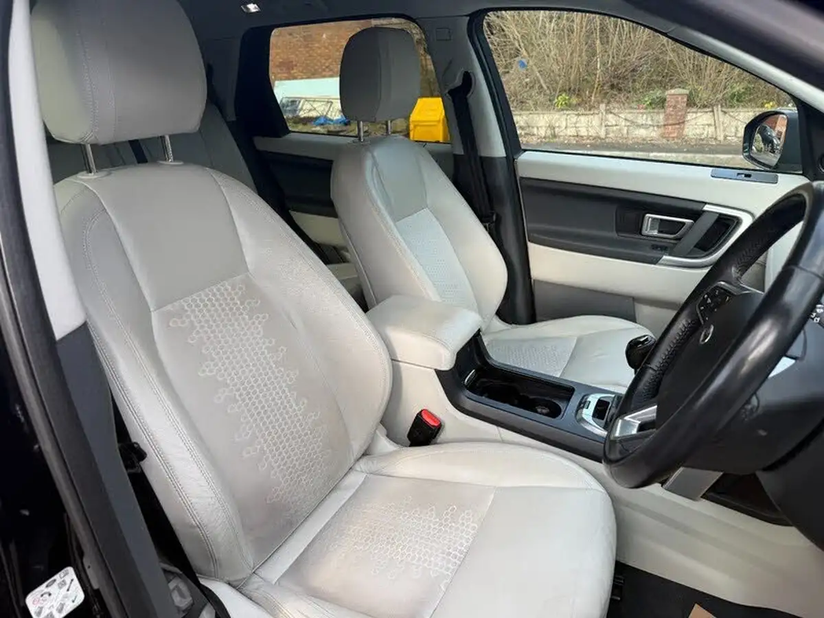 2017-land-rover-discovery-sport-20td4-se-tech-182ps-suv-big-21
