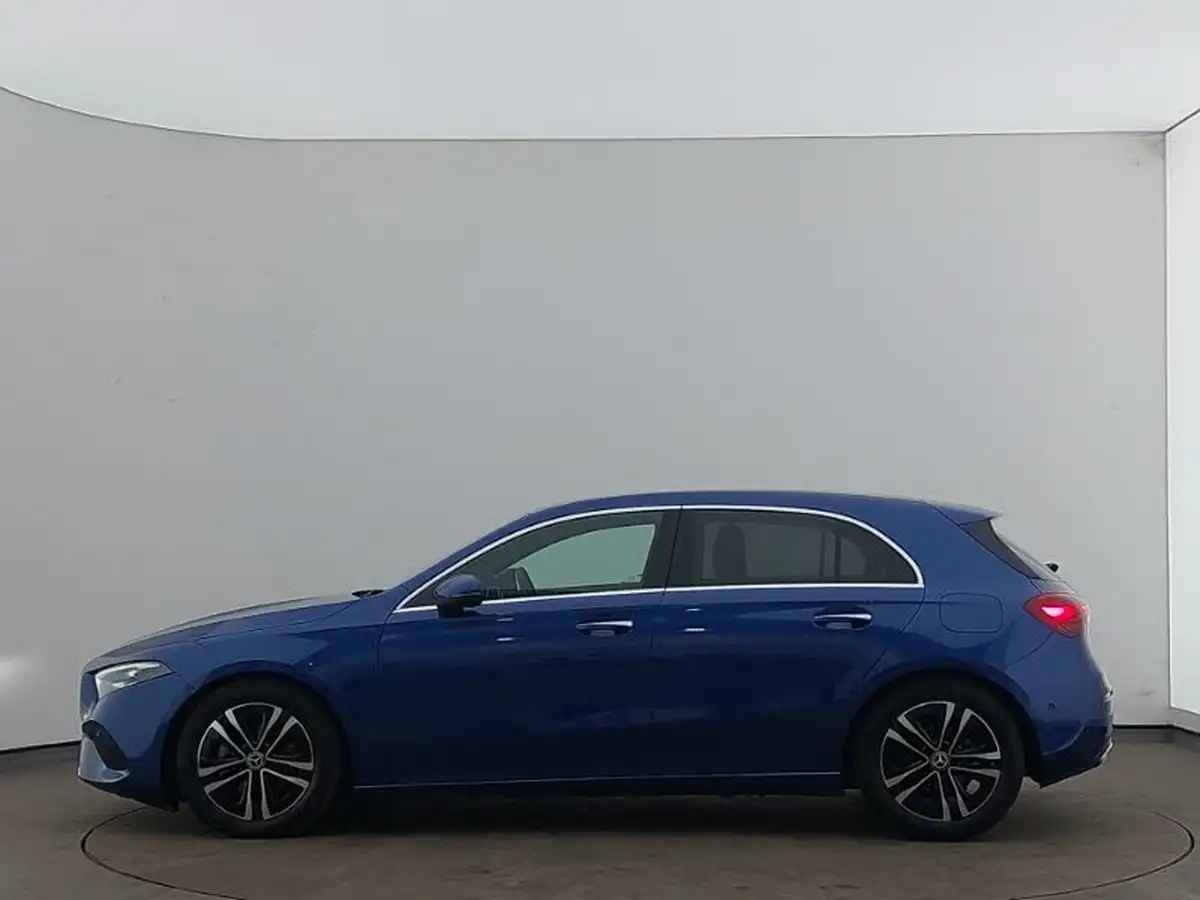 2024-mercedes-benz-a-class-20d-a200d-sport-executive-hatchback-5d-big-3