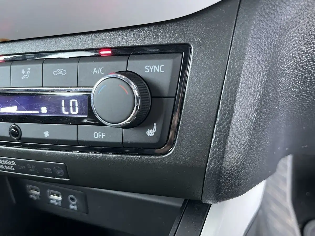 2019-seat-arona-10-tsi-xcellence-lux-ss-dsg-big-42