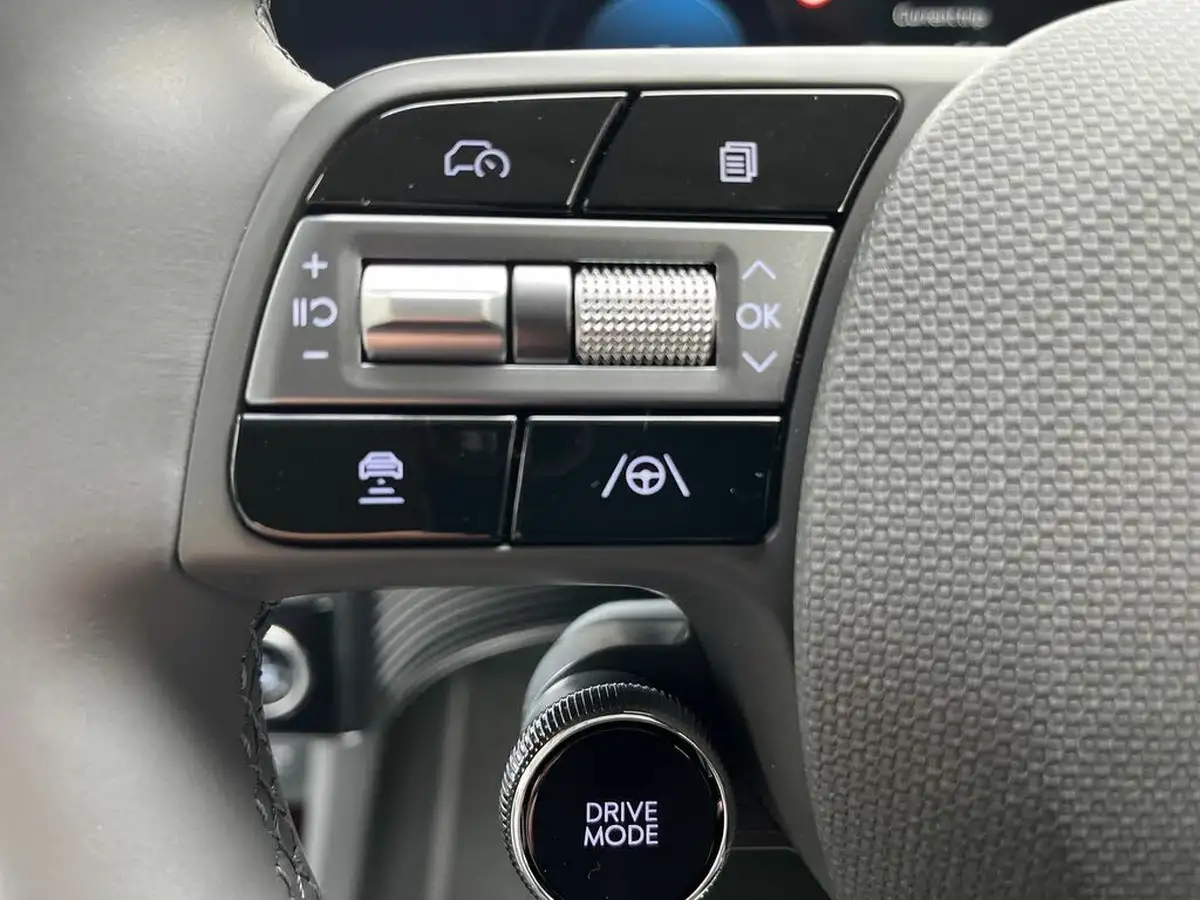 2024-hyundai-ioniq-5-e-ultimate-228ps-84kwh-tech-pack-max-rwd-big-15