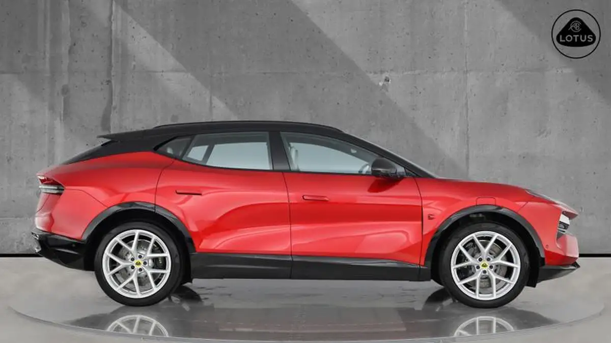 2024-lotus-eletre-e-big-2
